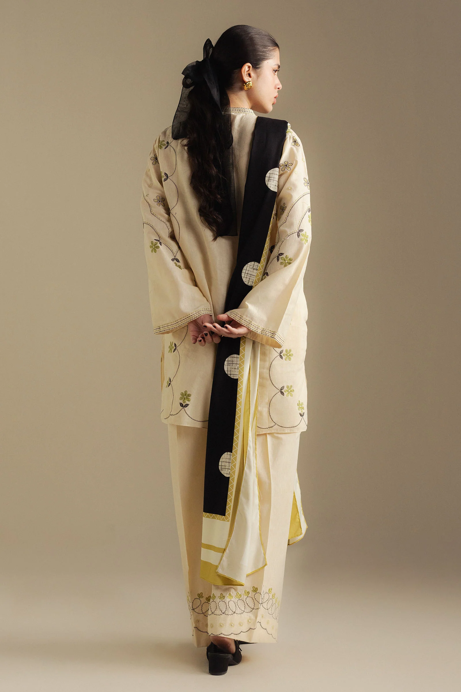 Fawn-8B - Image 3